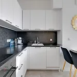Granaria Prime Location By The River Apartament