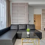 Granaria Prime Location By The River Apartament *