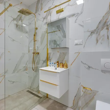 Granaria Prime Location By The River Apartament *