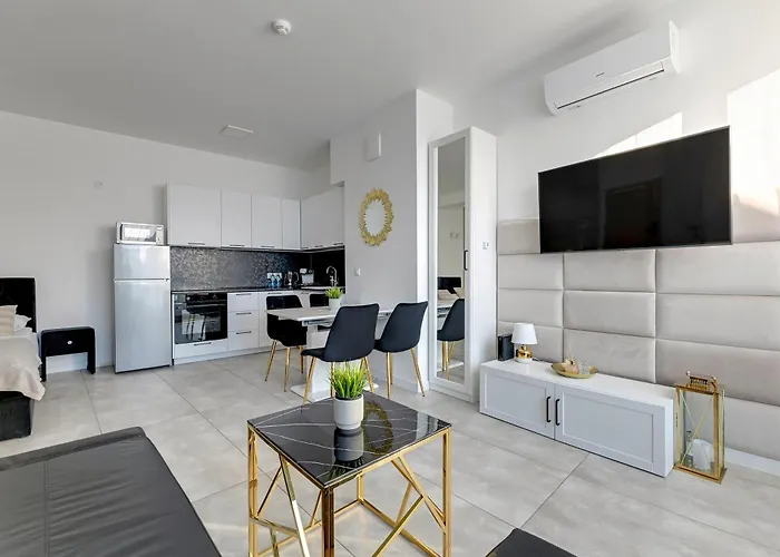 Granaria Prime Location By The River Apartament *